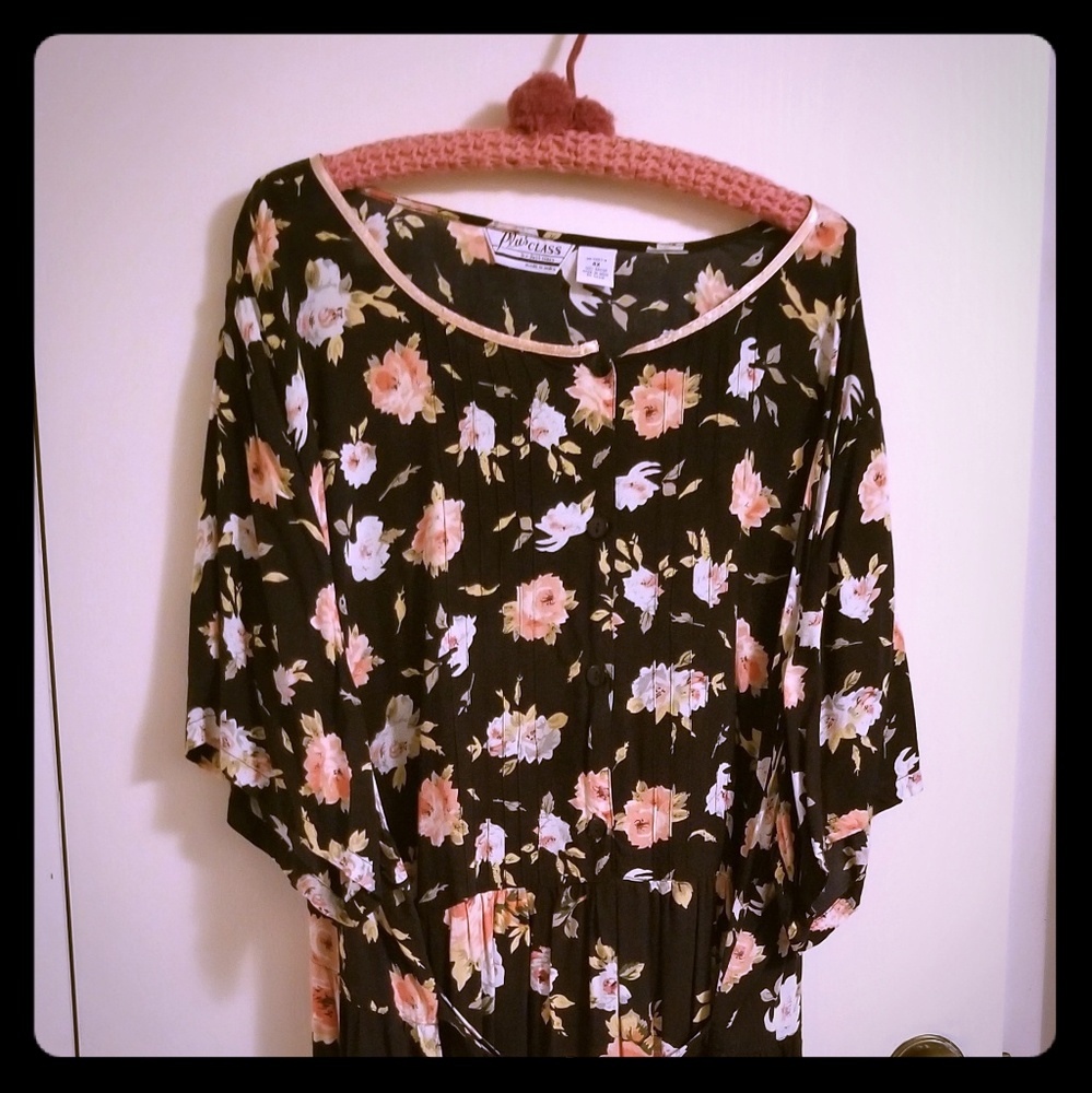 Vintage Class Black & Pink Floral Dress